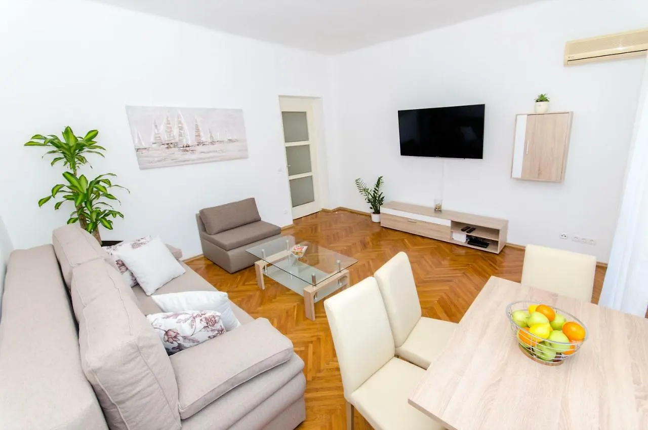 Apartment \